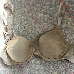 Natori Conform Underwire Full Fit
Contour Bra